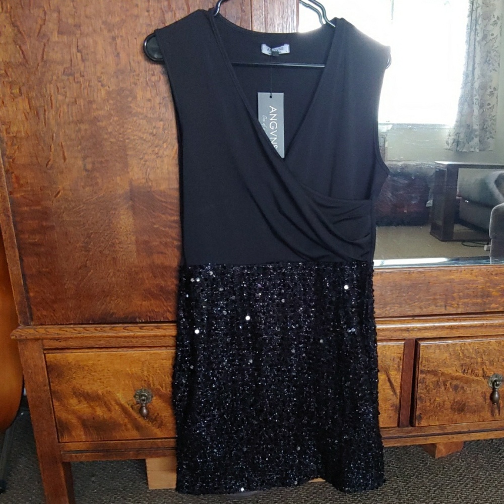 Short black cocktail dress with sequins